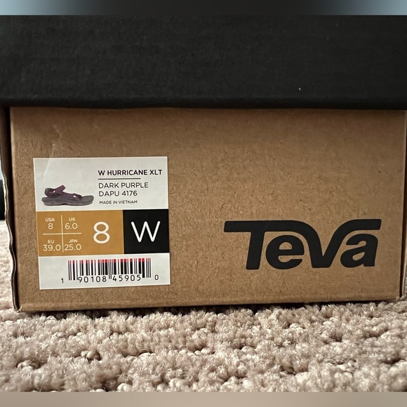 Teva Women’s Hurricane XLT Dark Purple size 8 - Picture 2 of 5
